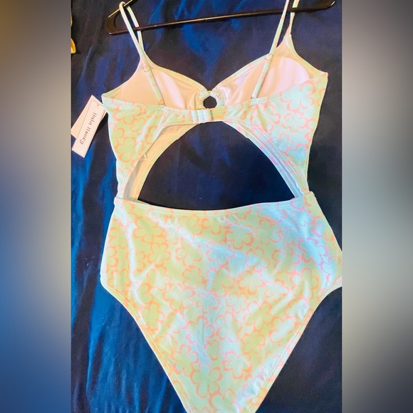 Hula honey swimsuit - Picture 5 of 8